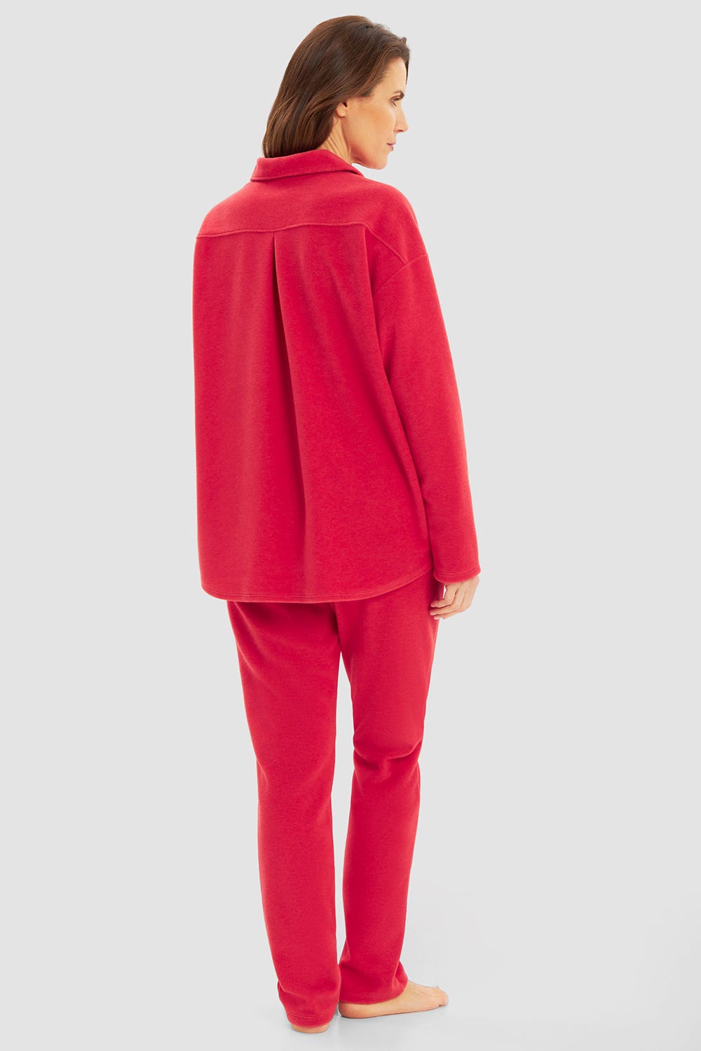 Rückansicht von Hausanzug aus kuscheligem Fleece in Rot