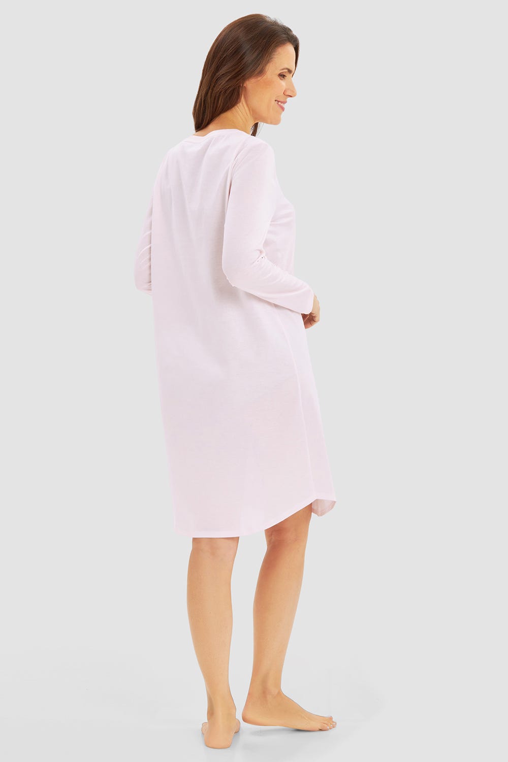 Rückansicht von Nachthemd mit Parfümflacon-Motiv 100% Baumwolle