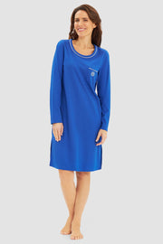 Frontalbild von Nachthemd mit Kontrast-Paspeln 100% Baumwolle