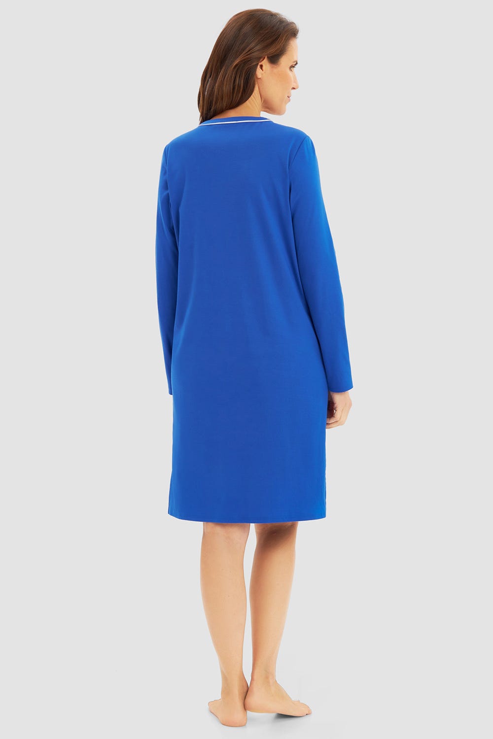 Rückansicht von Nachthemd mit Kontrast-Paspeln 100% Baumwolle