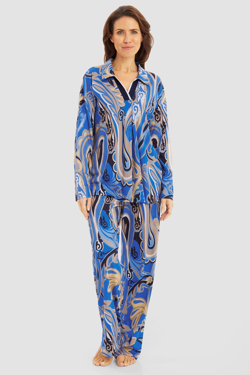 Frontalbild von Pyjama im modernen Paisley-Druck Baumwolle/Modal