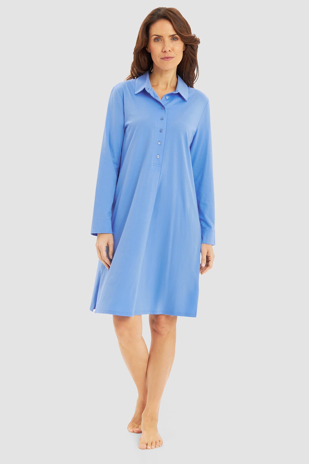 Frontalbild von Nachthemd klassisch mit Knopfleiste Materialmix