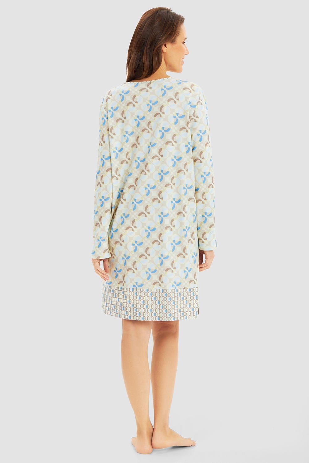 Rückansicht von Nachthemd im Grafik-Druck Retro-Style weich angeraut 100% Baumwolle