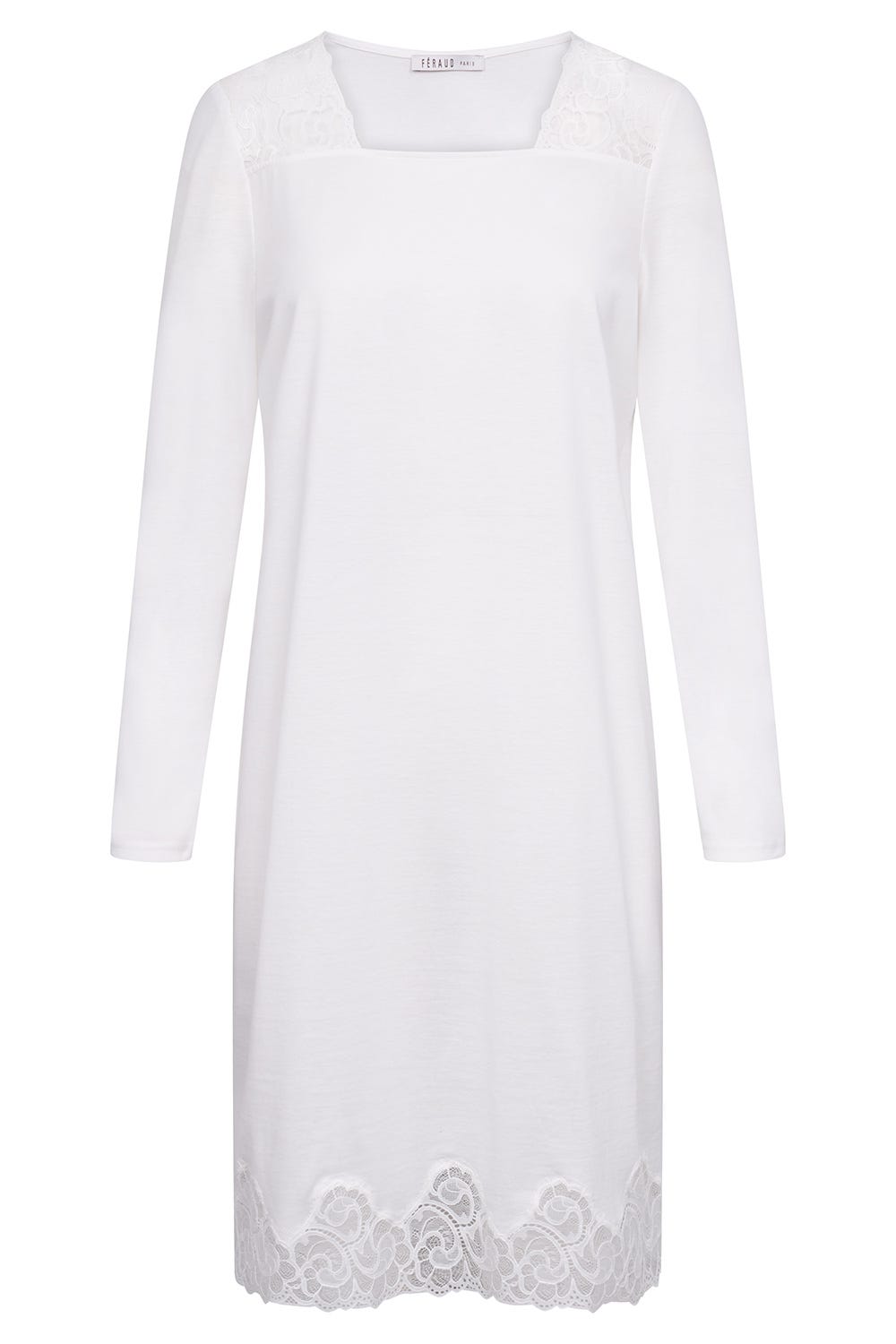 Hollowbild von Nachthemd mit romantischen Spitzendetails 100% Baumwolle