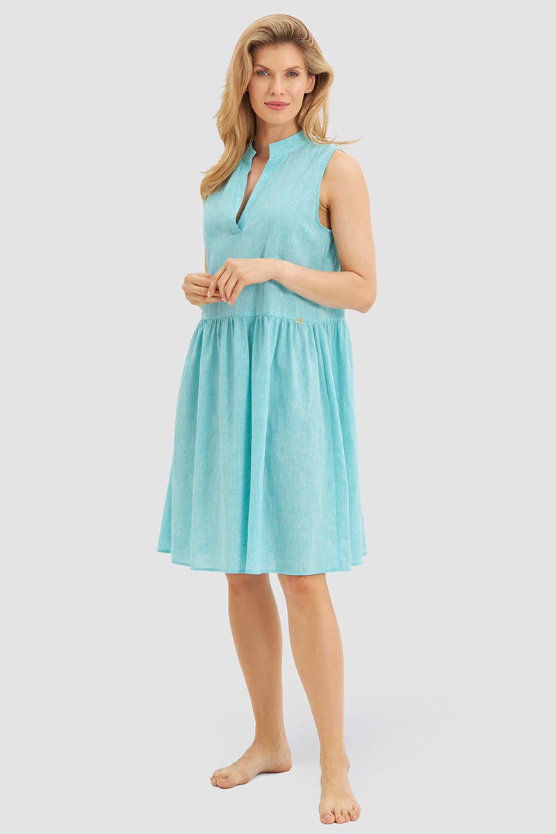 Frontalbild von Strandkleid aus Strukturware Türkis mit Glanznähten Webware Leinen/Baumwolle