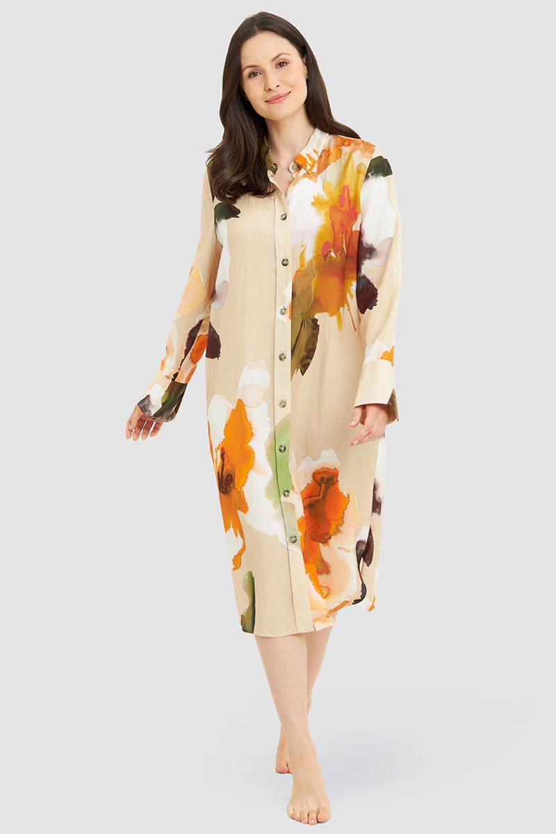 Frontalbild von Strandkleid im Blumen-Druck Wasserfarben Herrenhemdstil Webware Viskose/Leinen