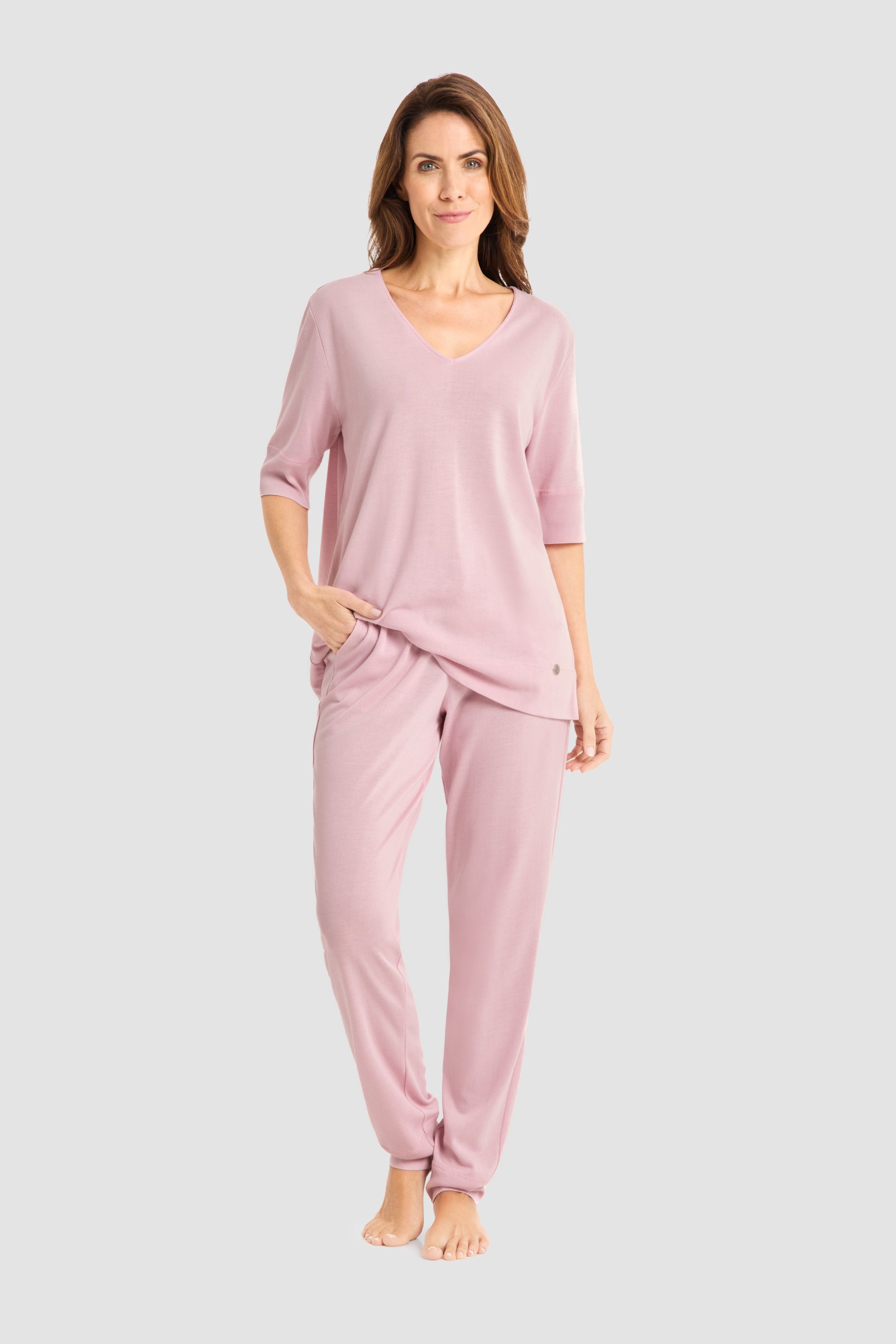 Frontalbild von Féraud Hausanzug Lang, Kurzarm