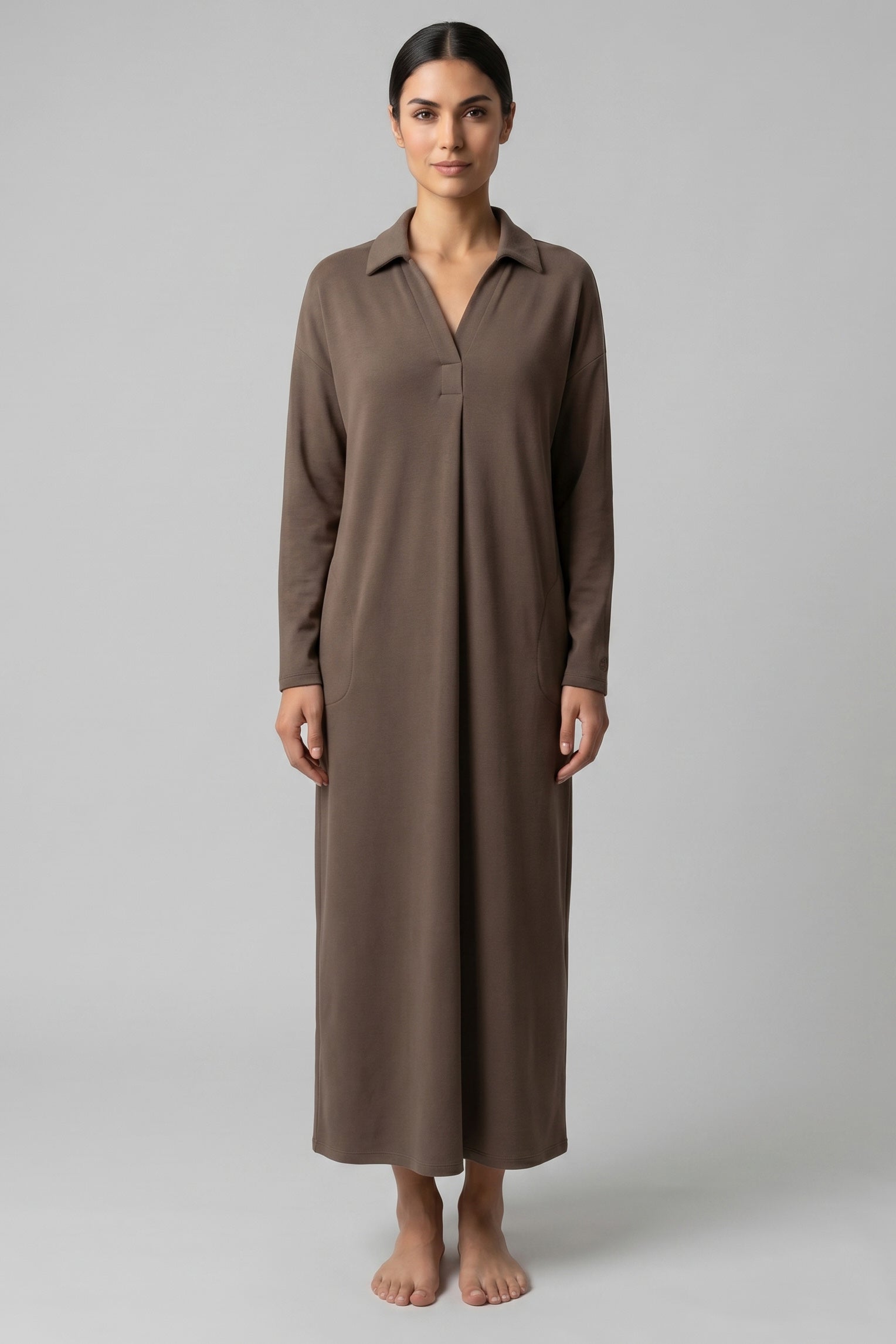 Frontalbild von Féraud Hauskleid Maxi