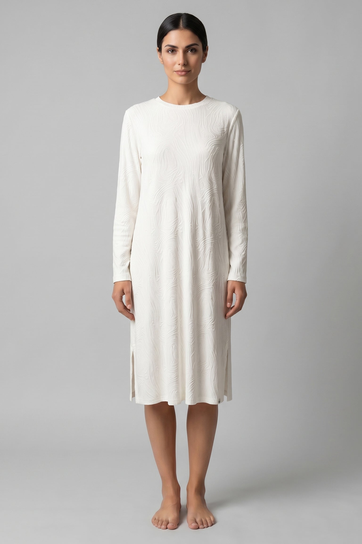 Frontalbild von Féraud Hauskleid Knielang