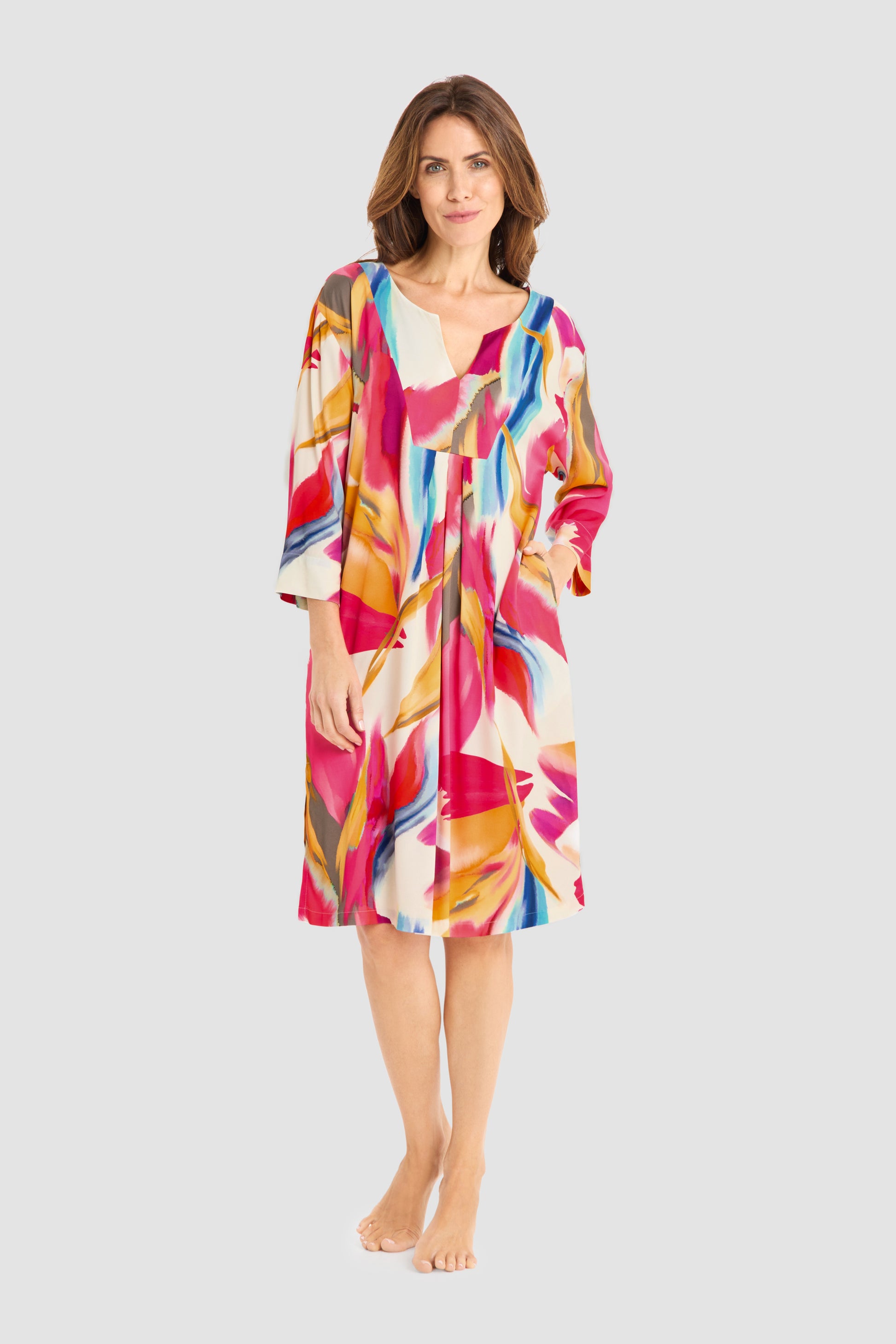 Frontalbild von Féraud Strandkleid Knielang