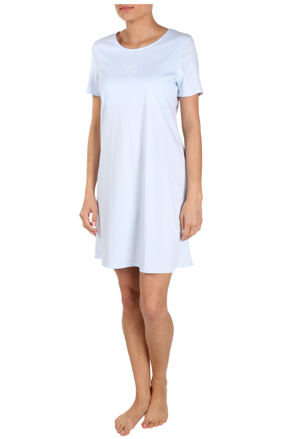 Frontalbild von Féraud Nachthemd Knielang