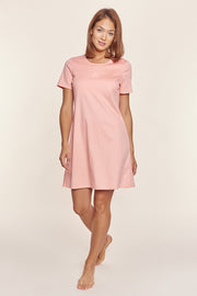 Frontalbild von Féraud Nachthemd Knielang