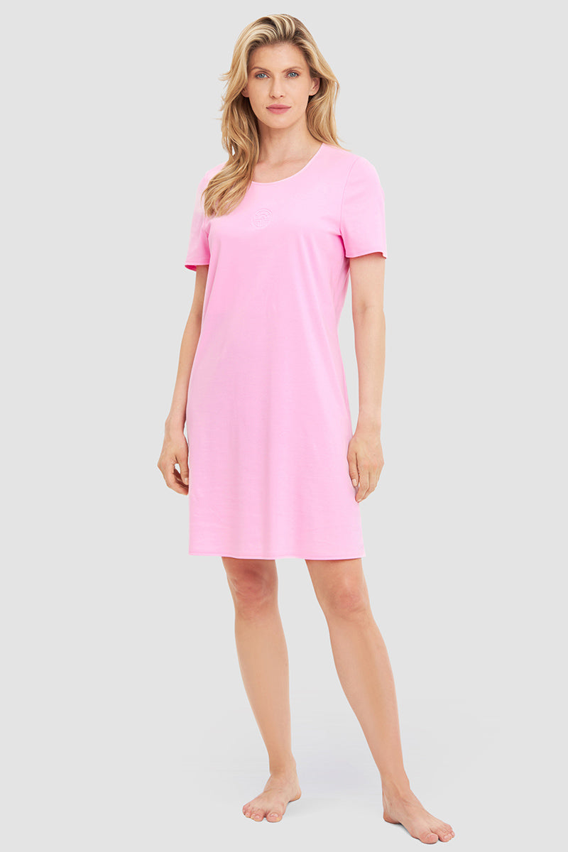 Frontalbild von Féraud Nachthemd Knielang