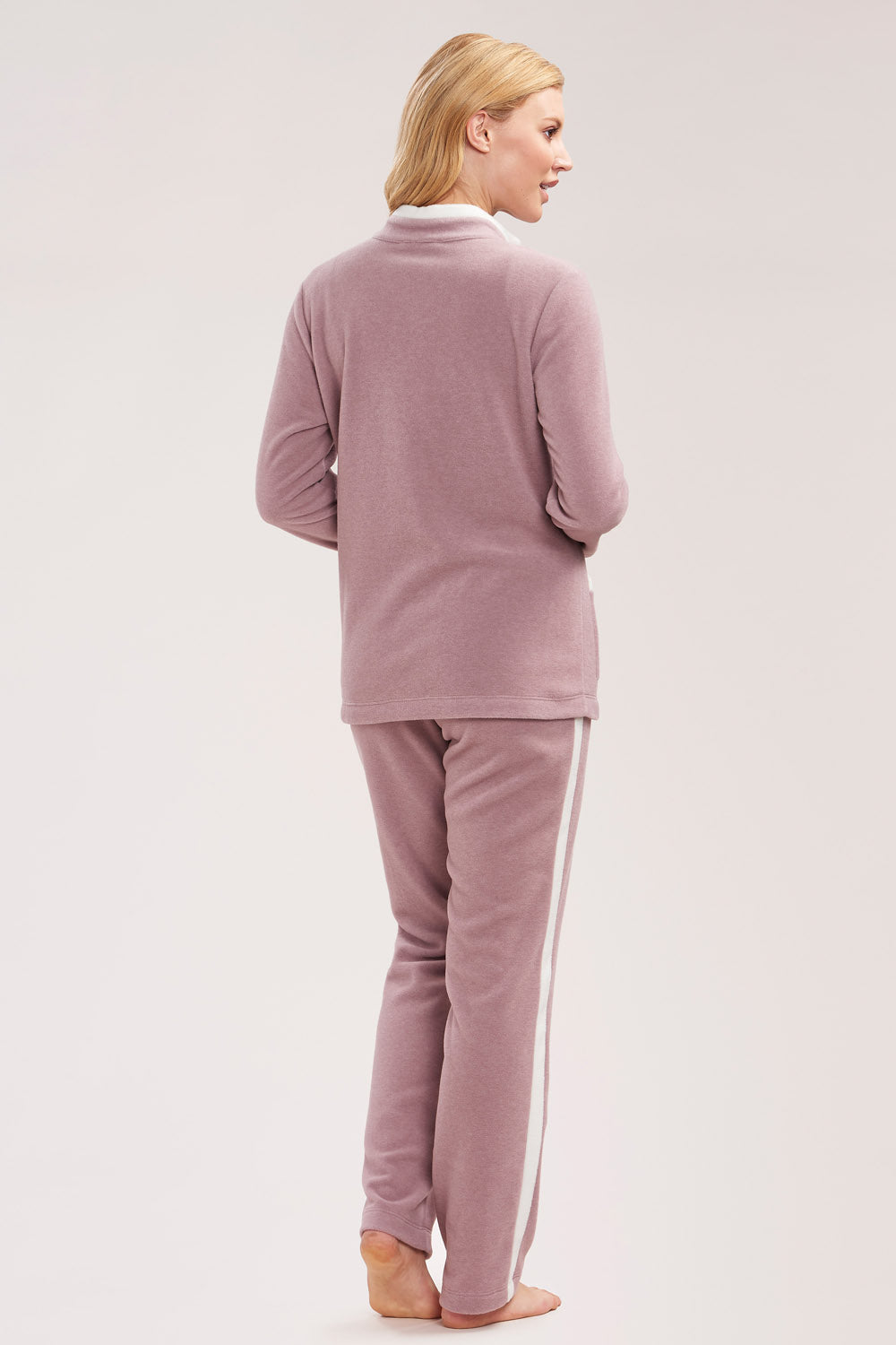 Rückansicht von Féraud Hausanzug