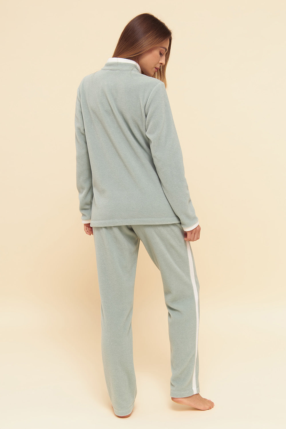 Rückansicht von Féraud Hausanzug