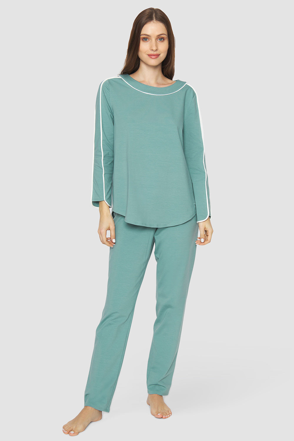 Frontalbild von Féraud Pyjama Lang