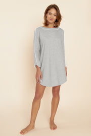 Frontalbild von Féraud Nachthemd Knielang