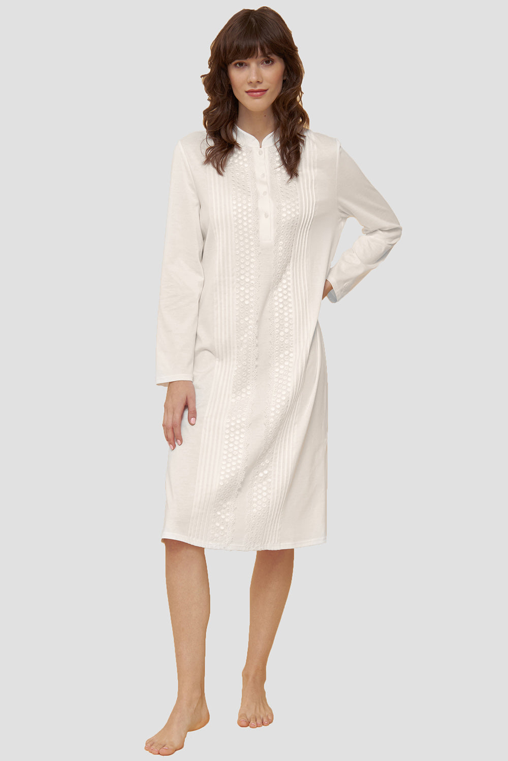 Frontalbild von Féraud Nachthemd Langarm