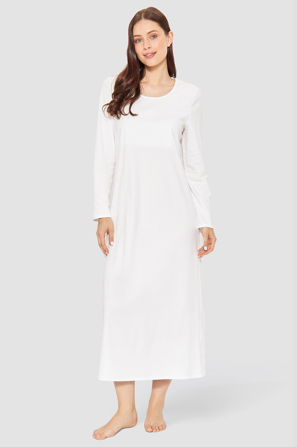 Frontalbild von Féraud Nachthemd Maxi