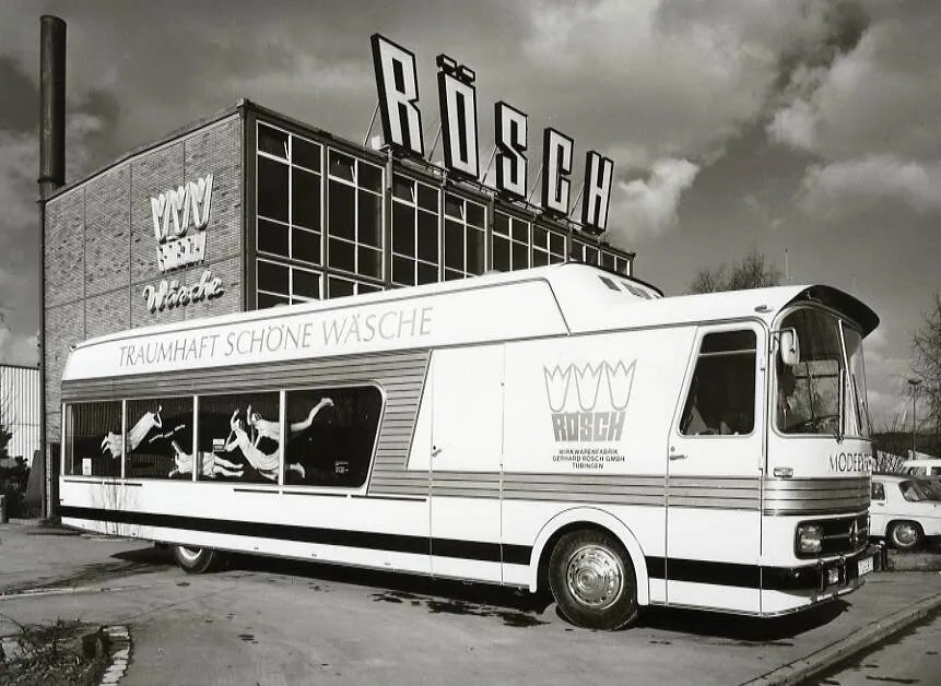 Historisches Rösch Gebäude mit Modeexpress